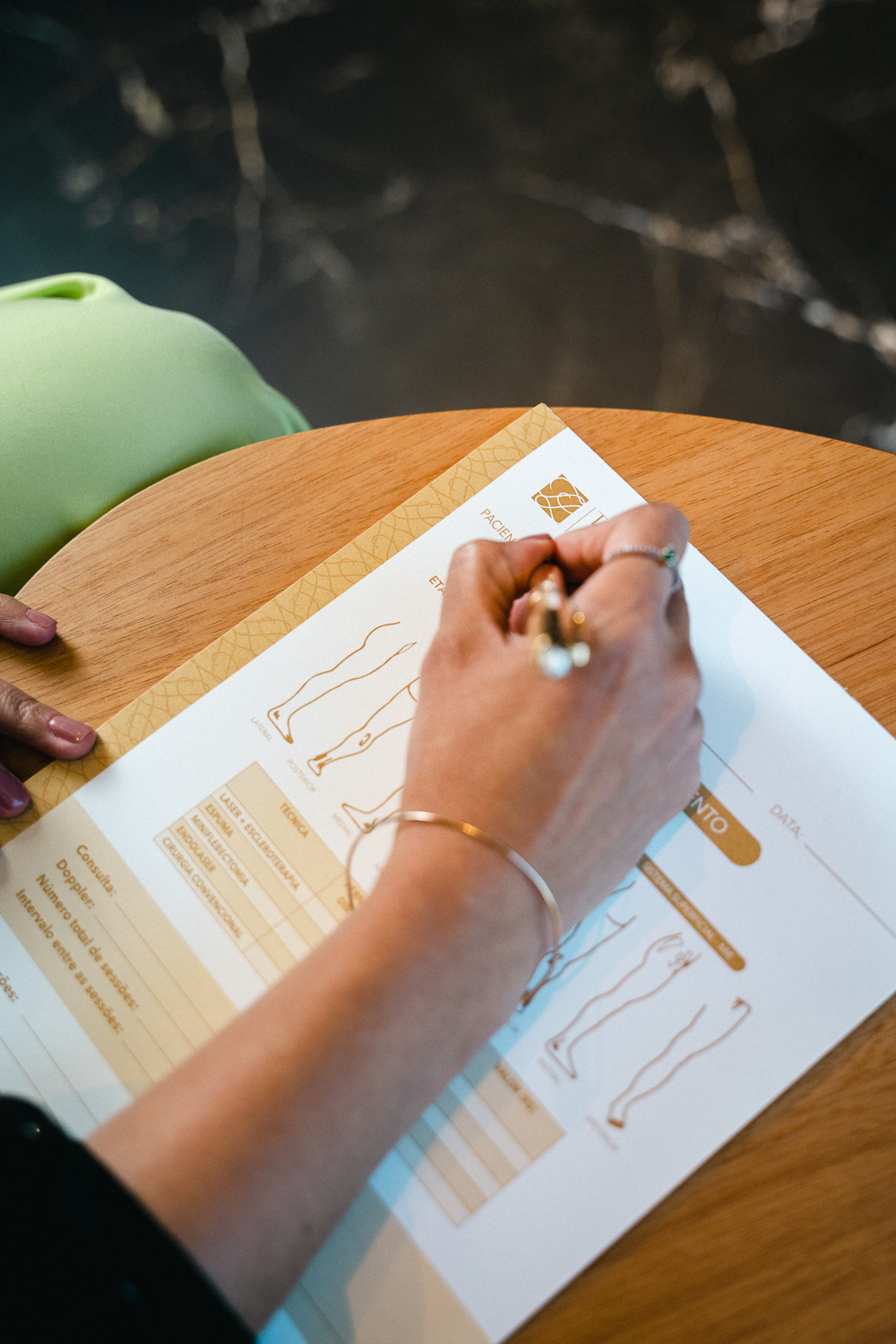 Dra Tatiana Losada cirurgiã vascular e angiologista